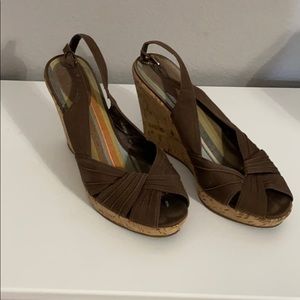 Brown wedges